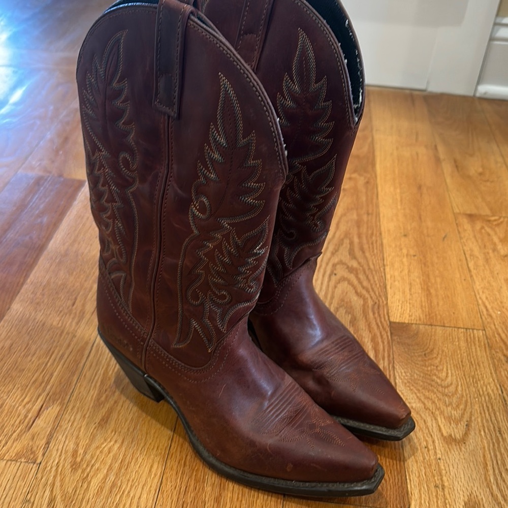 Laredo Brown Leather Cowboy Boots with box